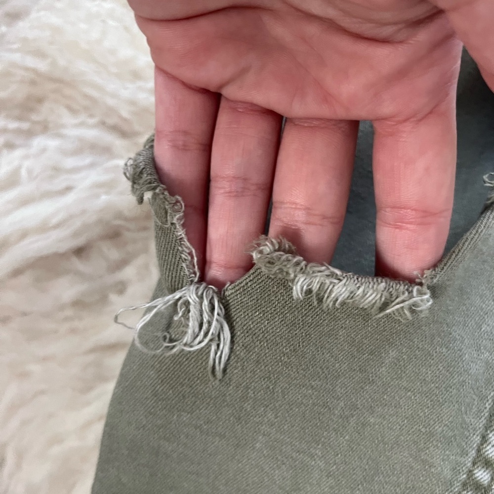 Free People busted Knee olive jeans - Picture 3 of 8